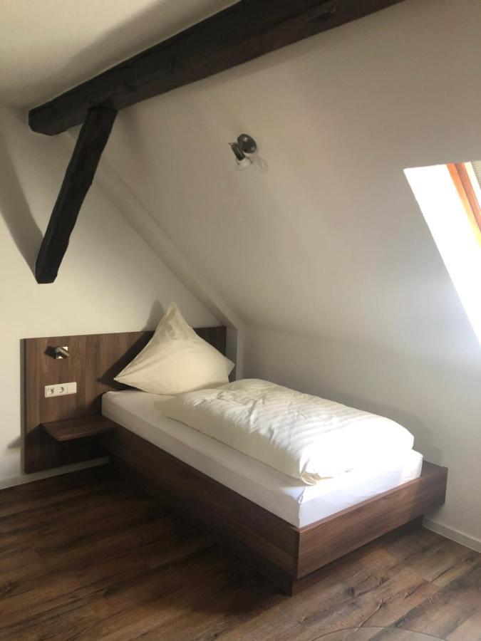 Landgasthof-Hotel Zur Linde Großenlüder Extérieur photo