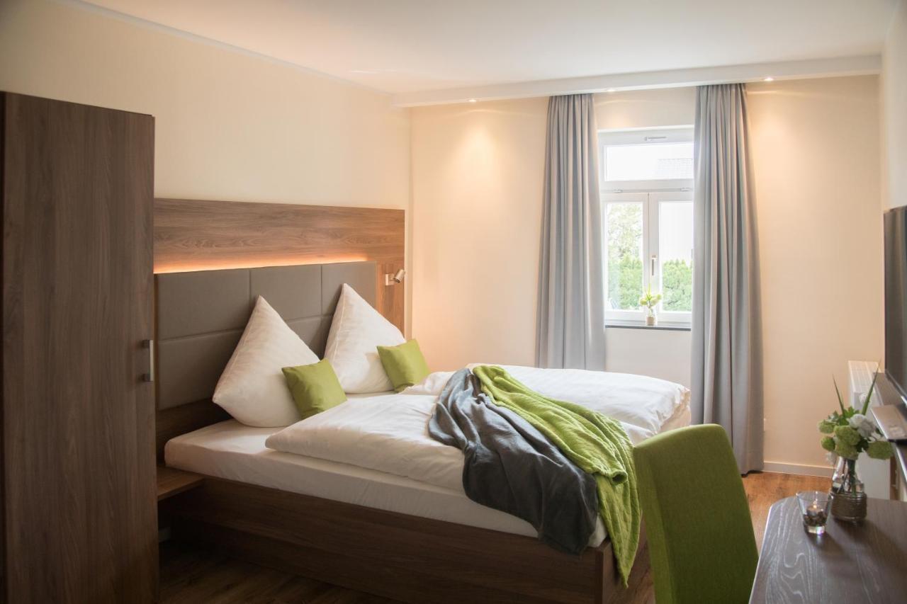 Landgasthof-Hotel Zur Linde Großenlüder Extérieur photo
